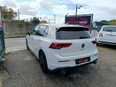 Volkswagen Golf 2022 - 27500 EUR, 149000 km - AUTO.MOTO.pt - 149000km - foto 9 de 28