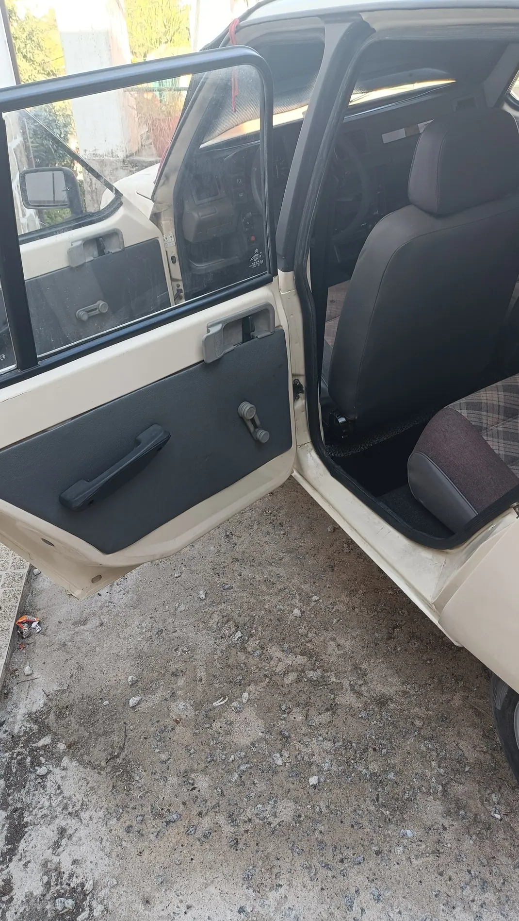 Citroën Visa 1986 - 1600 EUR, 115000 km - AUTO.MOTO.pt - 115000km - foto 3 de 7