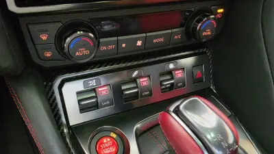 Nissan GT-R 2017 - 300000 EUR, 30685 km - 30685km - foto 55 de 69
