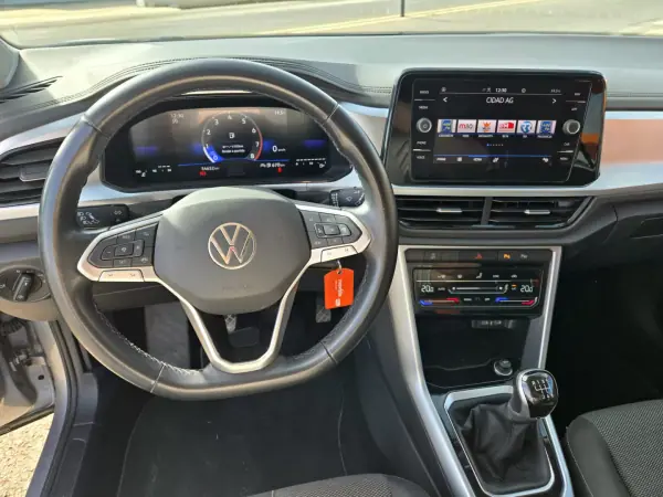 Volkswagen T-Cross 2023 - 23950 EUR, 54652 km - AUTO.MOTO.pt - 54652km - foto 6 de 10