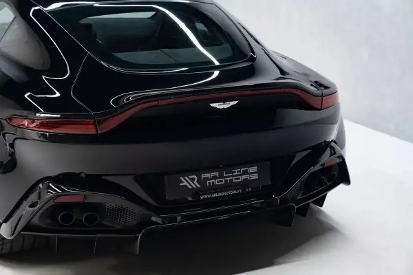Aston Martin V8 Vantage Coupe 2019 - 144950 EUR, 31000 km - 31000km - foto 13 de 45