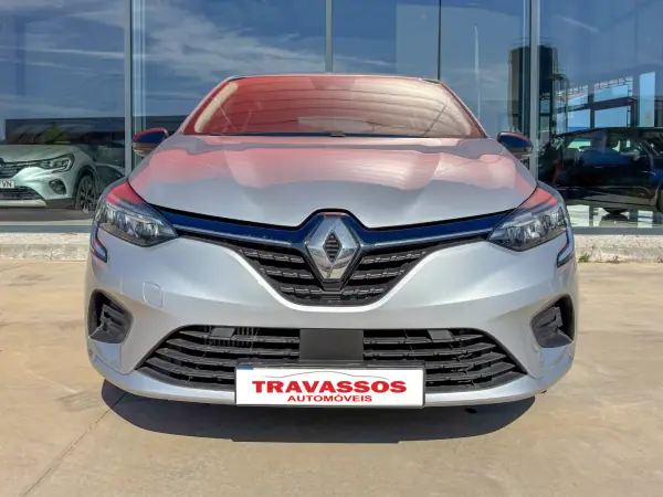 Renault Clio EQUILIBRE 2023 Petrol