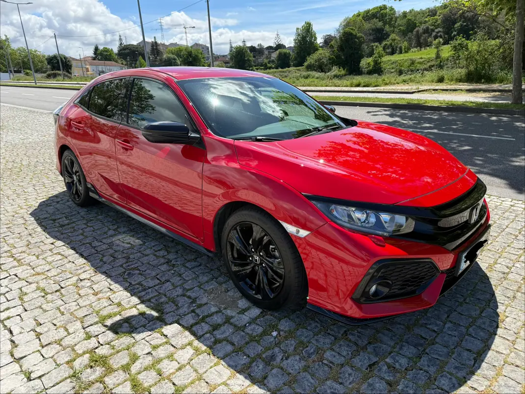 Honda Civic 2019 - 17900 EUR, 100000 km - AUTO.MOTO.pt - 100000km - foto 1 de 15