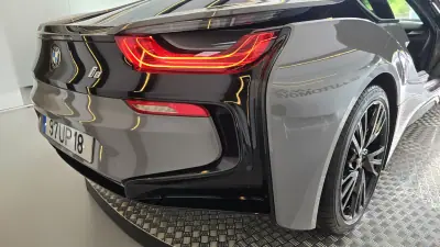 BMW i8 2015 - 62500 EUR, 132830 km - 132830km - foto 24 de 50