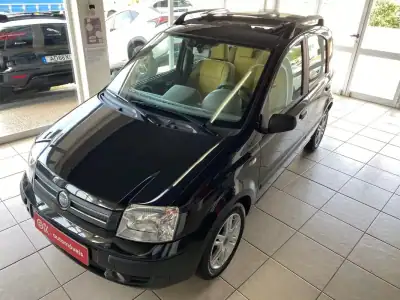 Fiat Panda 2004 - 3250 EUR, 197772 km - AUTO.MOTO.pt - 197772km - foto 2 de 31