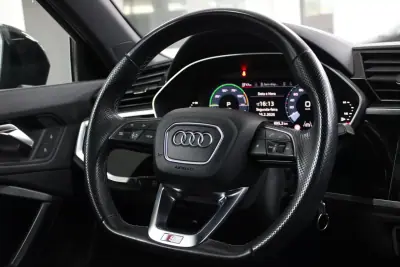 Audi Q3 Sportback 2021 - 35900 EUR, 89638 km - AUTO.MOTO.pt - 89638km - foto 8 de 18