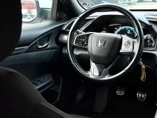 Honda Civic 2017 - 17950 EUR, 90000 km - AUTO.MOTO.pt - 90000km - foto 7 de 20