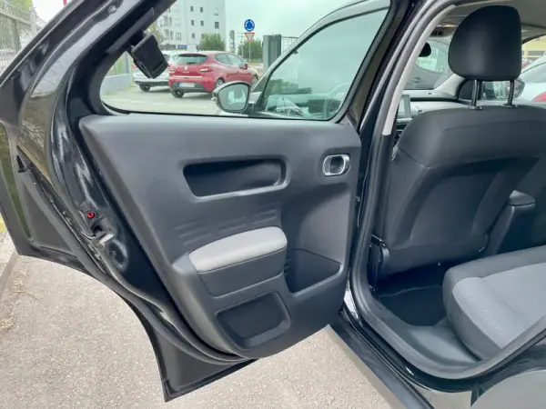 Citroën C4 Cactus 2018 - 13950 EUR, 108880 km - AUTO.MOTO.pt - 108880km - foto 16 de 34
