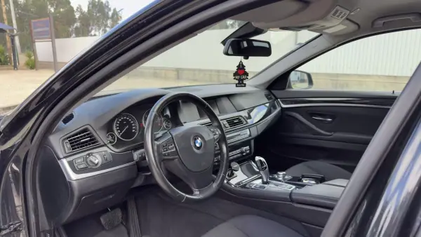 BMW 520 2013 - 16500 EUR, 244000 km - AUTO.MOTO.pt - 244000km - foto 20 de 47