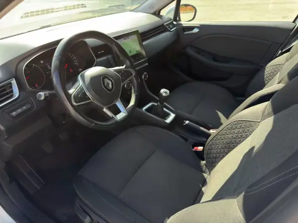 Renault Clio 2020 - 11900 EUR, 128138 km - AUTO.MOTO.pt - 128138km - foto 3 de 21