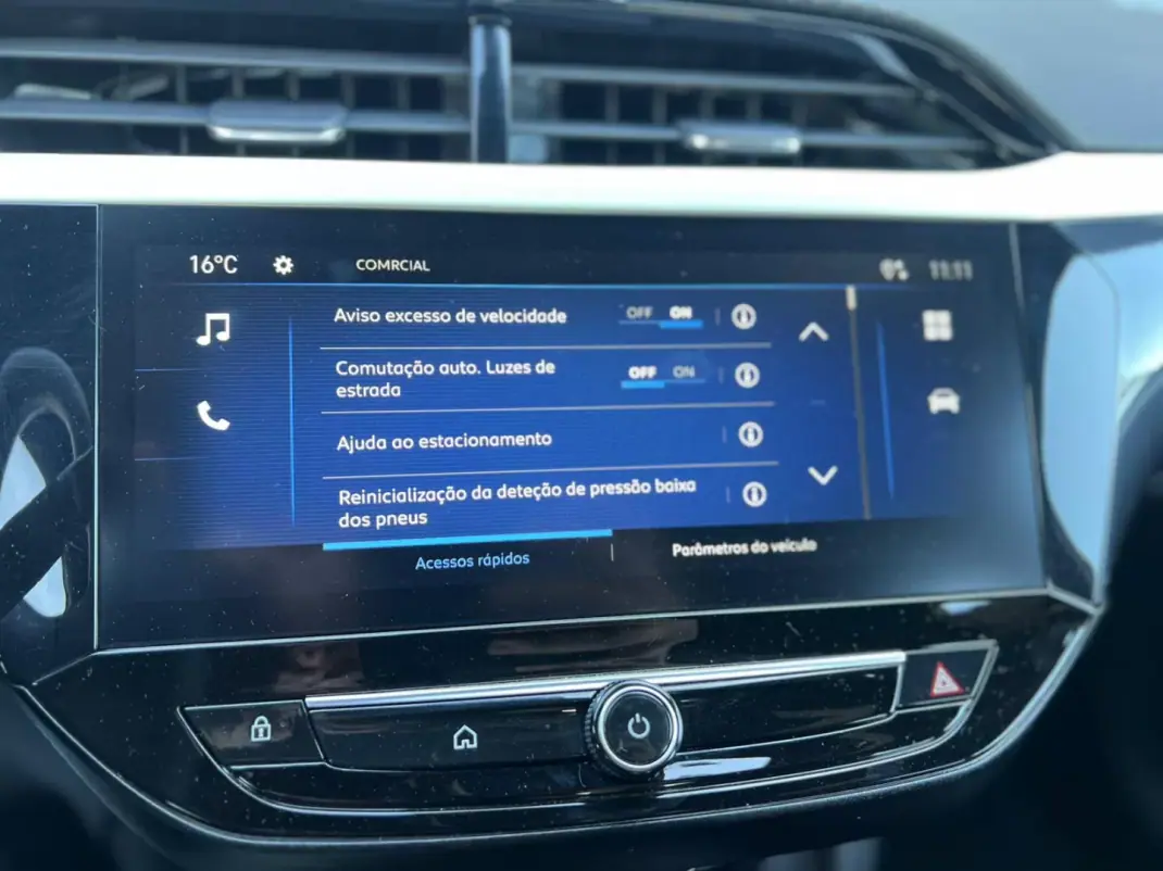 Opel Corsa 2025 - 17900 EUR, 26154 km - AUTO.MOTO.pt - 26154km - foto 15 de 19