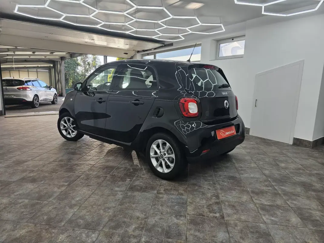 Smart ForFour 2019 - 11000 EUR, 70757 km - 70757km - foto 6 de 29