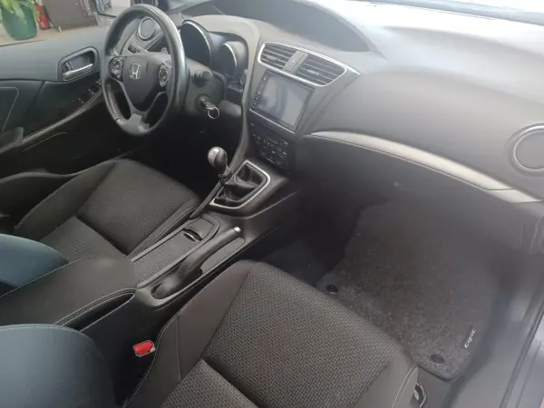 Honda Civic 2016 - 14890 EUR, 120487 km - AUTO.MOTO.pt - 120487km - foto 21 de 34
