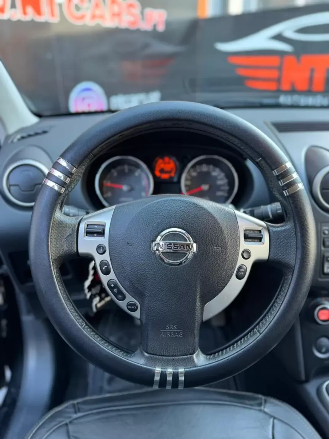 Nissan Qashqai +2 2009 - 6900 EUR, 281246 km - AUTO.MOTO.pt - 281246km - foto 4 de 17