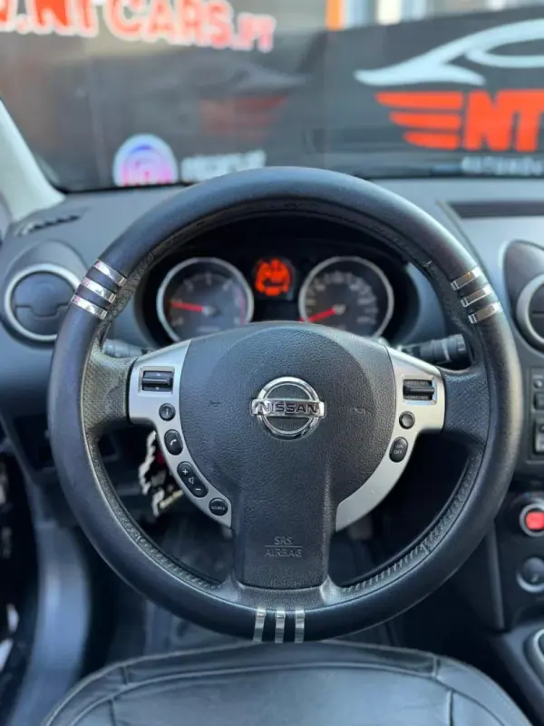 Nissan Qashqai +2 2009 - 6900 EUR, 281246 km - AUTO.MOTO.pt - 281246km - foto 4 de 17