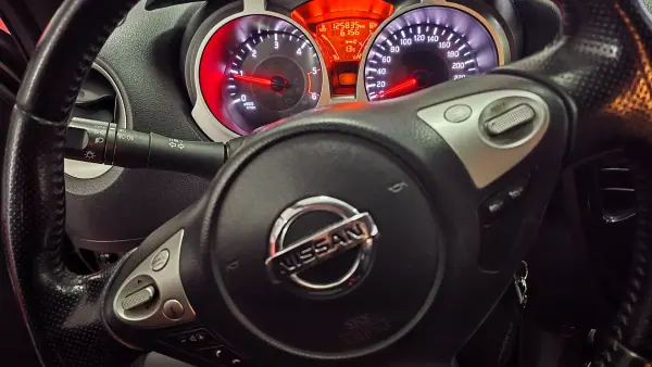 Nissan Juke 2017 - 14250 EUR, 125835 km - AUTO.MOTO.pt - 125835km - foto 21 de 44