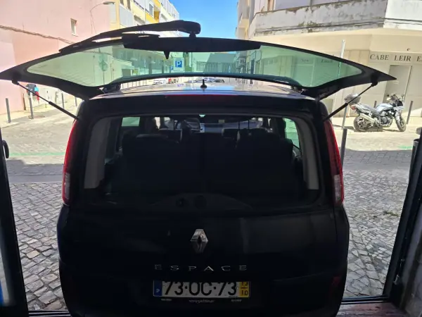 Renault Espace 2013 - 7999 EUR, 238595 km - AUTO.MOTO.pt - 238595km - foto 12 de 28