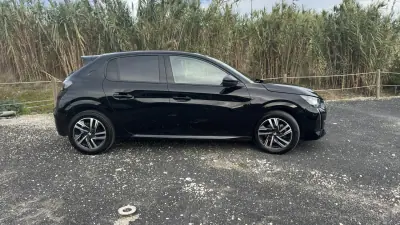 Peugeot 208 2023 - 18800 EUR, 57000 km - AUTO.MOTO.pt - 57000km - foto 4 de 23