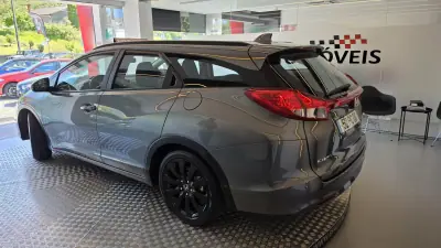 Honda Civic Tourer 2014 - 10750 EUR, 193536 km - AUTO.MOTO.pt - 193536km - foto 22 de 57