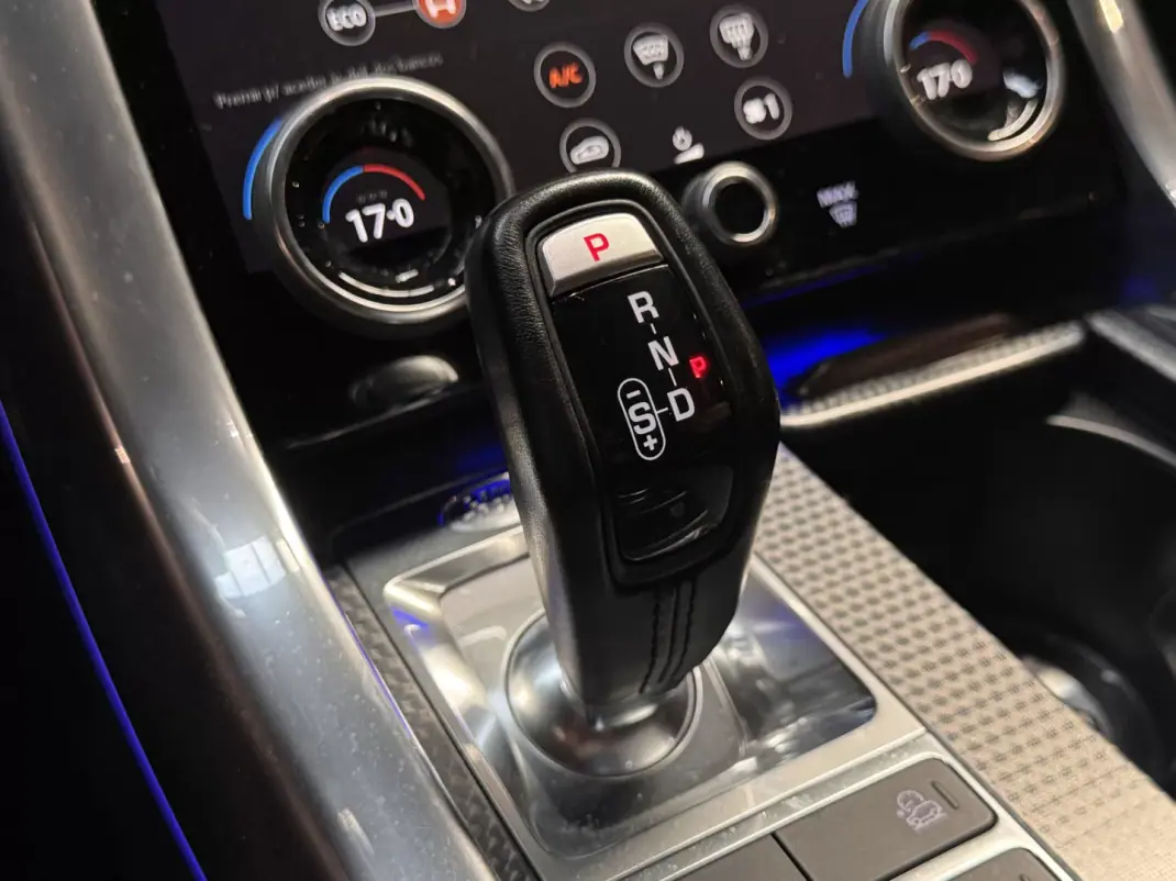 Land Rover Range Rover Sport 2019 - 49990 EUR, 245900 km - AUTO.MOTO.pt - 245900km - foto 23 de 32