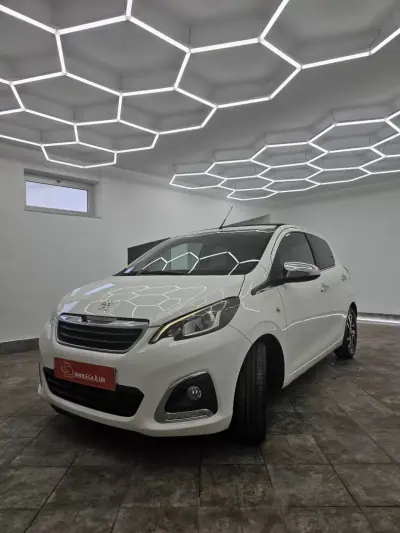Peugeot 108 2015 - 8650 EUR, 88563 km - AUTO.MOTO.pt - 88563km - foto 30 de 53