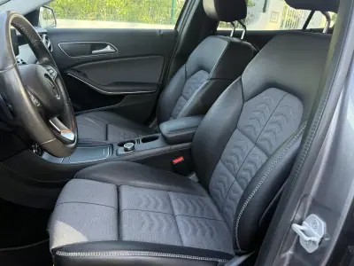 Mercedes-Benz GLA 180 2017 - 20999 EUR, 80000 km - AUTO.MOTO.pt - 80000km - foto 22 de 22