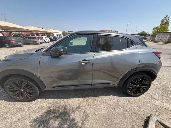 Nissan Juke 2021 - 18600 EUR, 40000 km - AUTO.MOTO.pt - 40000km - foto 4 de 6