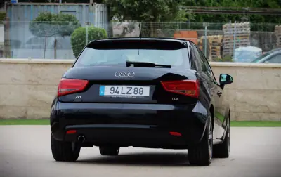 Audi A1 2011 - 11450 EUR, 136350 km - AUTO.MOTO.pt - 136350km - foto 24 de 26