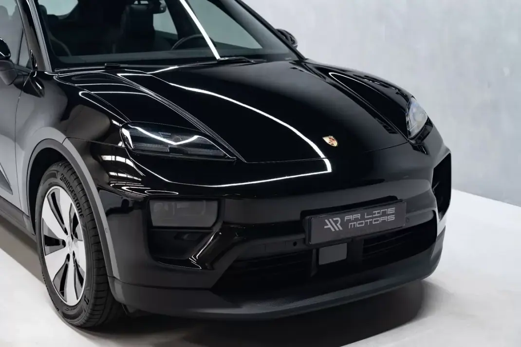 Porsche Macan 2025 - 74950 EUR, 22000 km - 22000km - foto 6 de 55