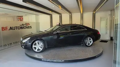 Mercedes-Benz CLS 320 2008 - 12900 EUR, 314479 km - AUTO.MOTO.pt - 314479km - foto 15 de 60