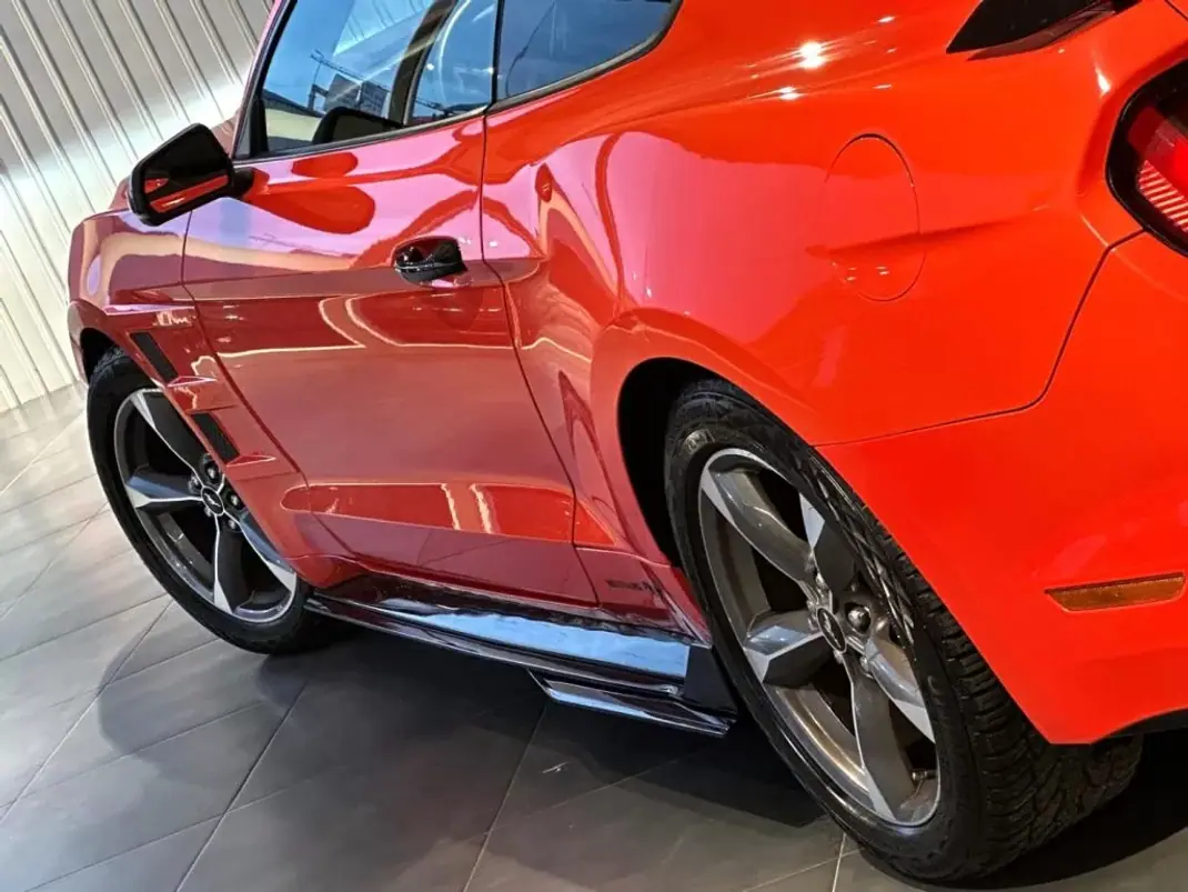 Ford Mustang 2015 - 49990 EUR, 122000 km - AUTO.MOTO.pt - 122000km - foto 22 de 54
