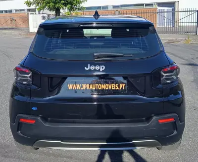 Jeep Avenger 2024 - 23490 EUR, 99735 km - AUTO.MOTO.pt - 99735km - foto 8 de 18
