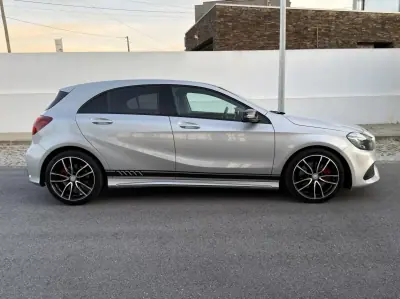 Mercedes-Benz A 220 2015 - 20500 EUR, 182231 km - AUTO.MOTO.pt - 182231km - foto 5 de 23