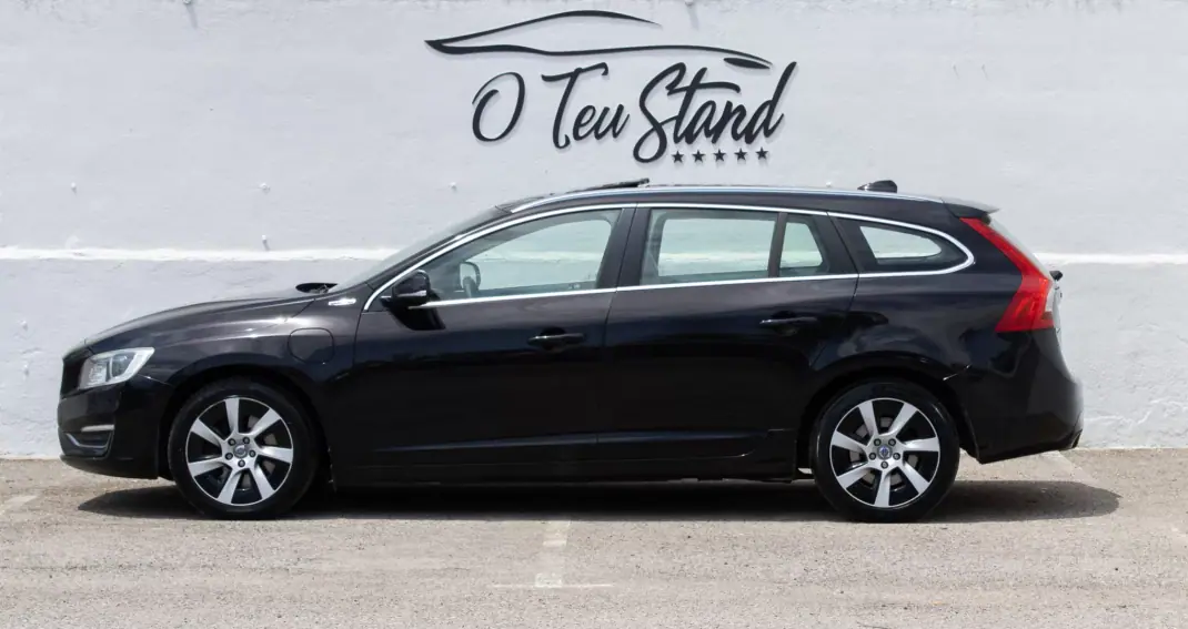 Volvo V60 2013 - 12500 EUR, 242000 km - 242000km - foto 5 de 45