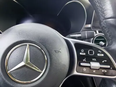 Mercedes-Benz GLC 220 2020 - 44500 EUR, 98000 km - AUTO.MOTO.pt - 98000km - foto 26 de 35