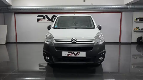 Citroën Berlingo 1.6 Bluehdi L2 100 cv longa C Iva 2018 - 14990 EUR, 84000 km - AUTO.MOTO.pt - 84000km - foto 13 de 15