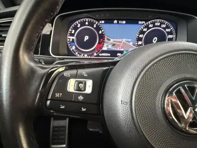 Volkswagen Golf 2019 - 33000 EUR, 173865 km - AUTO.MOTO.pt - 173865km - foto 25 de 30