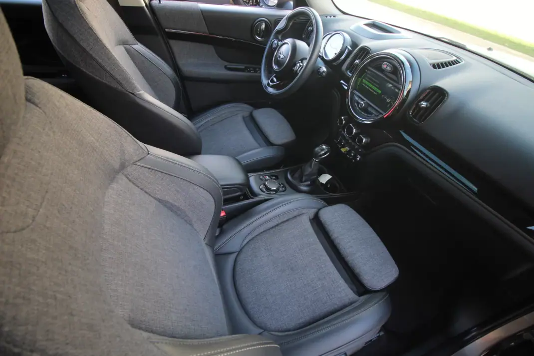 MINI Countryman 2018 - 17990 EUR, 177000 km - 177000km - foto 28 de 31