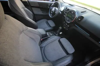 MINI Countryman 2018 - 17990 EUR, 177000 km - 177000km - foto 28 de 31