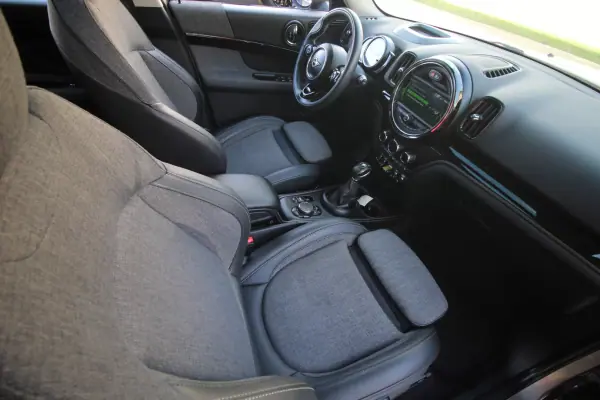 MINI Countryman 2018 - 17990 EUR, 177000 km - 177000km - foto 28 de 31