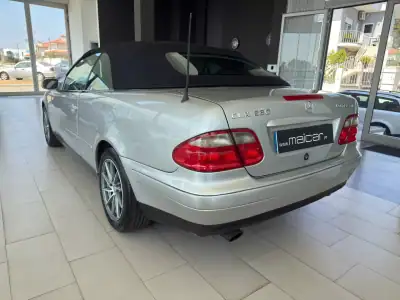 Mercedes-Benz CLK 230 1999 - 9990 EUR, 111847 km - AUTO.MOTO.pt - 111847km - foto 16 de 22