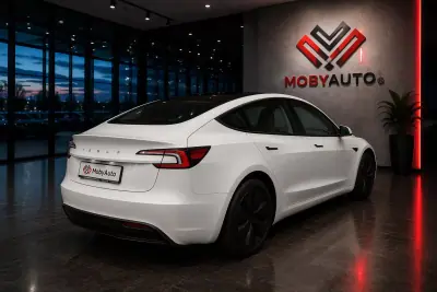 Tesla Model 3 2024 - 35400 EUR, 59015 km - 59015km - foto 4 de 5