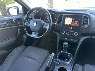 Renault Mégane Sport Tourer 2017 - 9900 EUR, 190000 km - AUTO.MOTO.pt - 190000km - foto 27 de 60