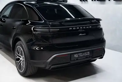 Porsche Macan 2026 - 89950 EUR, 6500 km - 6500km - foto 13 de 60