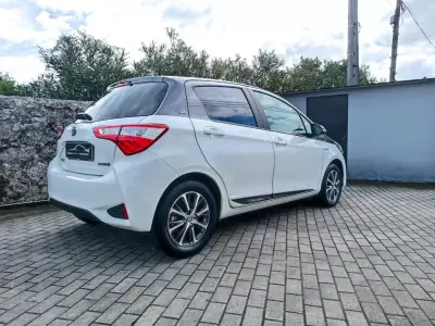 Toyota Yaris 2019 - 18750 EUR, 53000 km - AUTO.MOTO.pt - 53000km - foto 6 de 16