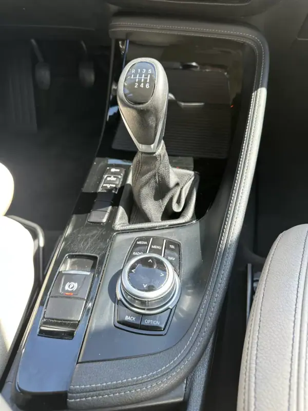BMW X1 2016 - 17900 EUR, 200000 km - AUTO.MOTO.pt - 200000km - foto 57 de 66