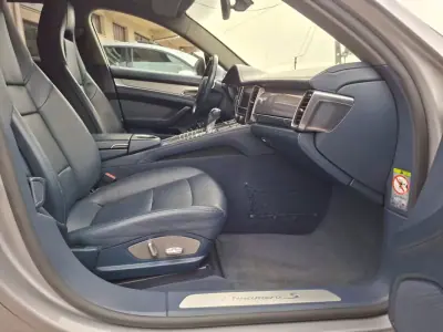 Porsche Panamera 2011 - 47900 EUR, 133621 km - 133621km - foto 22 de 36