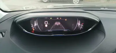 Peugeot 3008 2021 - 21900 EUR, 42000 km - AUTO.MOTO.pt - 42000km - foto 2 de 12