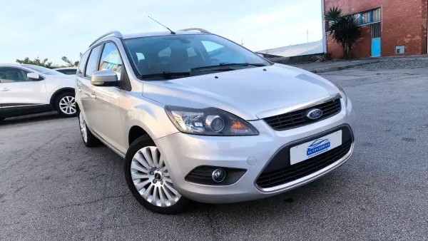 Ford Focus SW 2009 - 5500 EUR, 226000 km - AUTO.MOTO.pt - 226000km - foto 16 de 16
