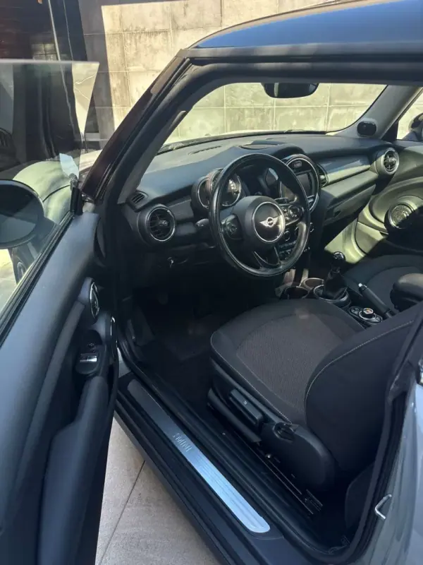 MINI Cooper 2016 - 13900 EUR, 160000 km - AUTO.MOTO.pt - 160000km - foto 9 de 24